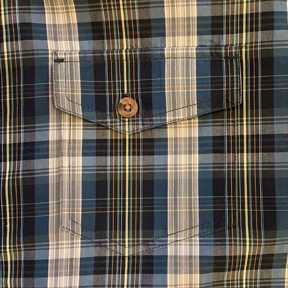 Plaid short sleeve shirt - Picture 3 of 4